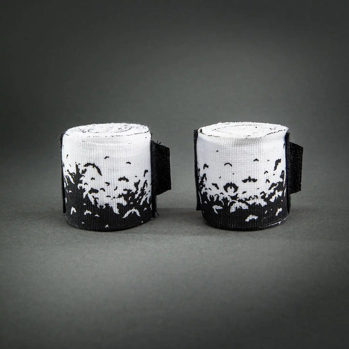Venum Kontact Evo Bats Night Handwraps - Black/White
