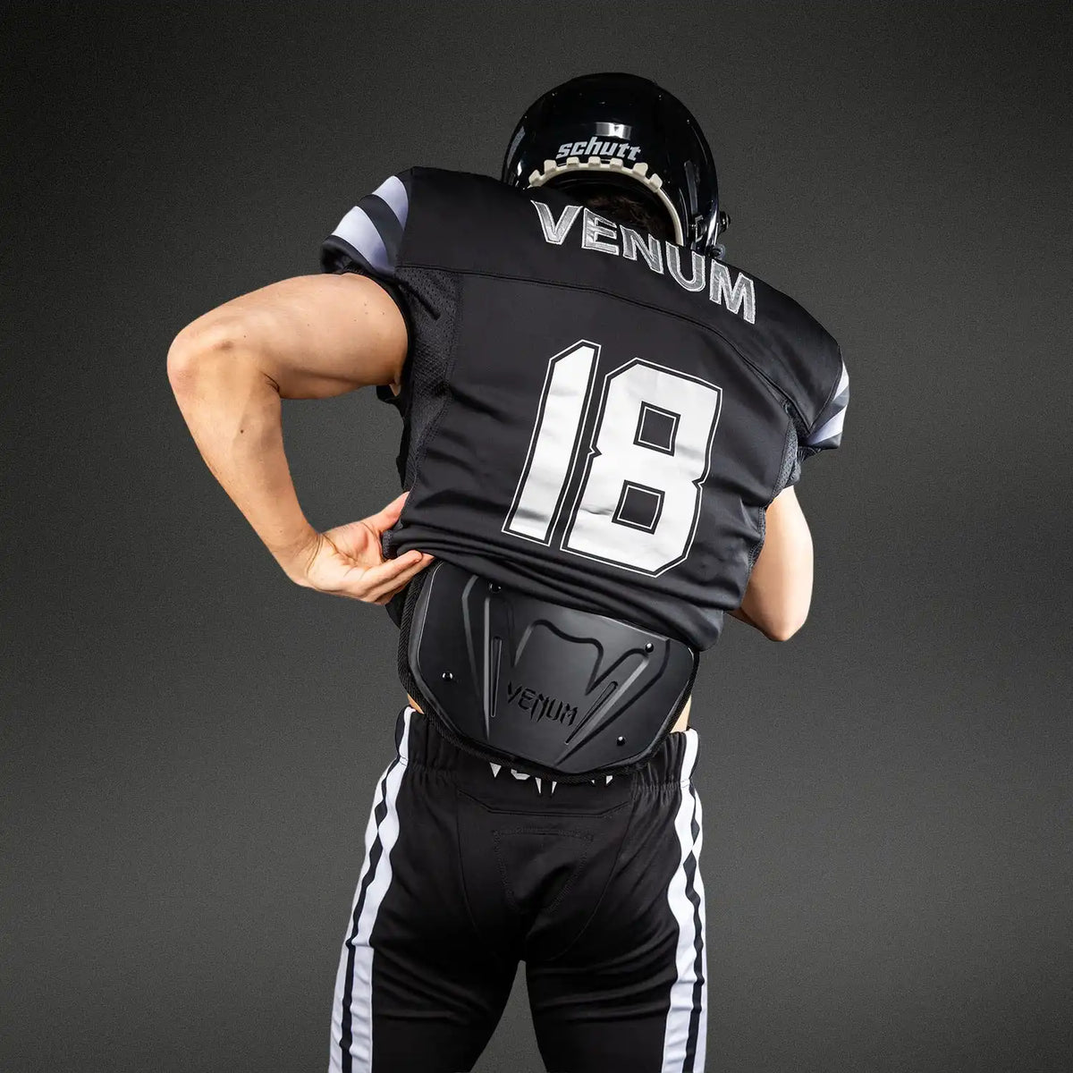 Venum Football Backplate - Black