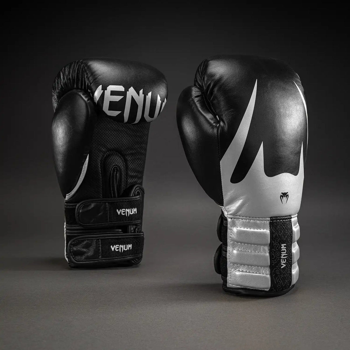 Venum Reverso Boxing Gloves – Black/Silver