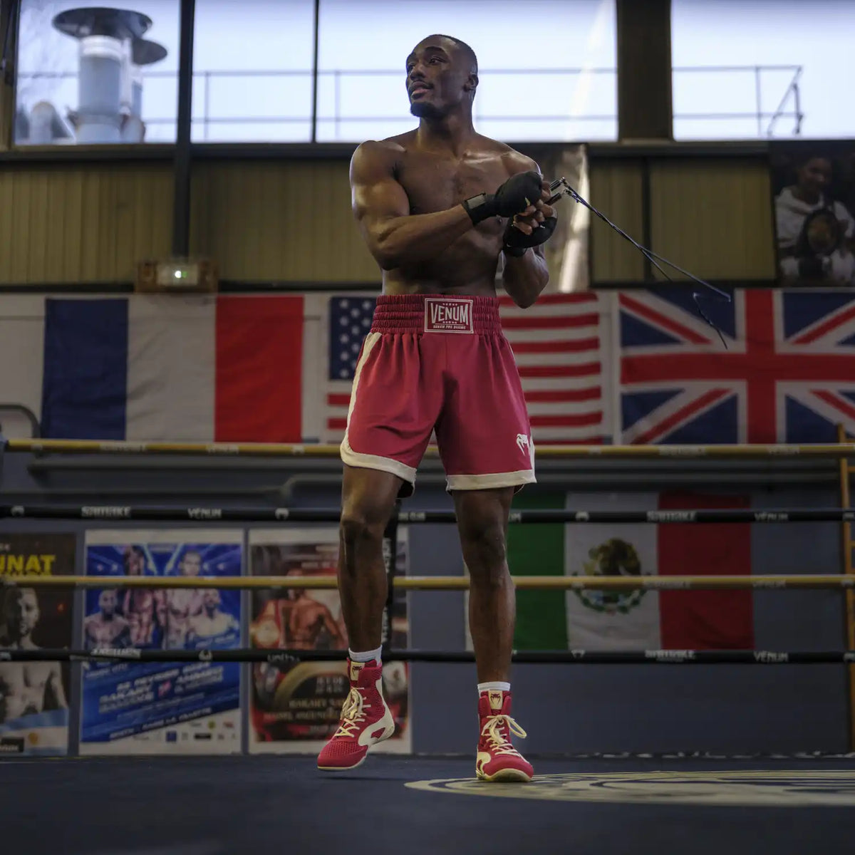 Venum Classic Boxing Shorts – Ruby Red/Ivory