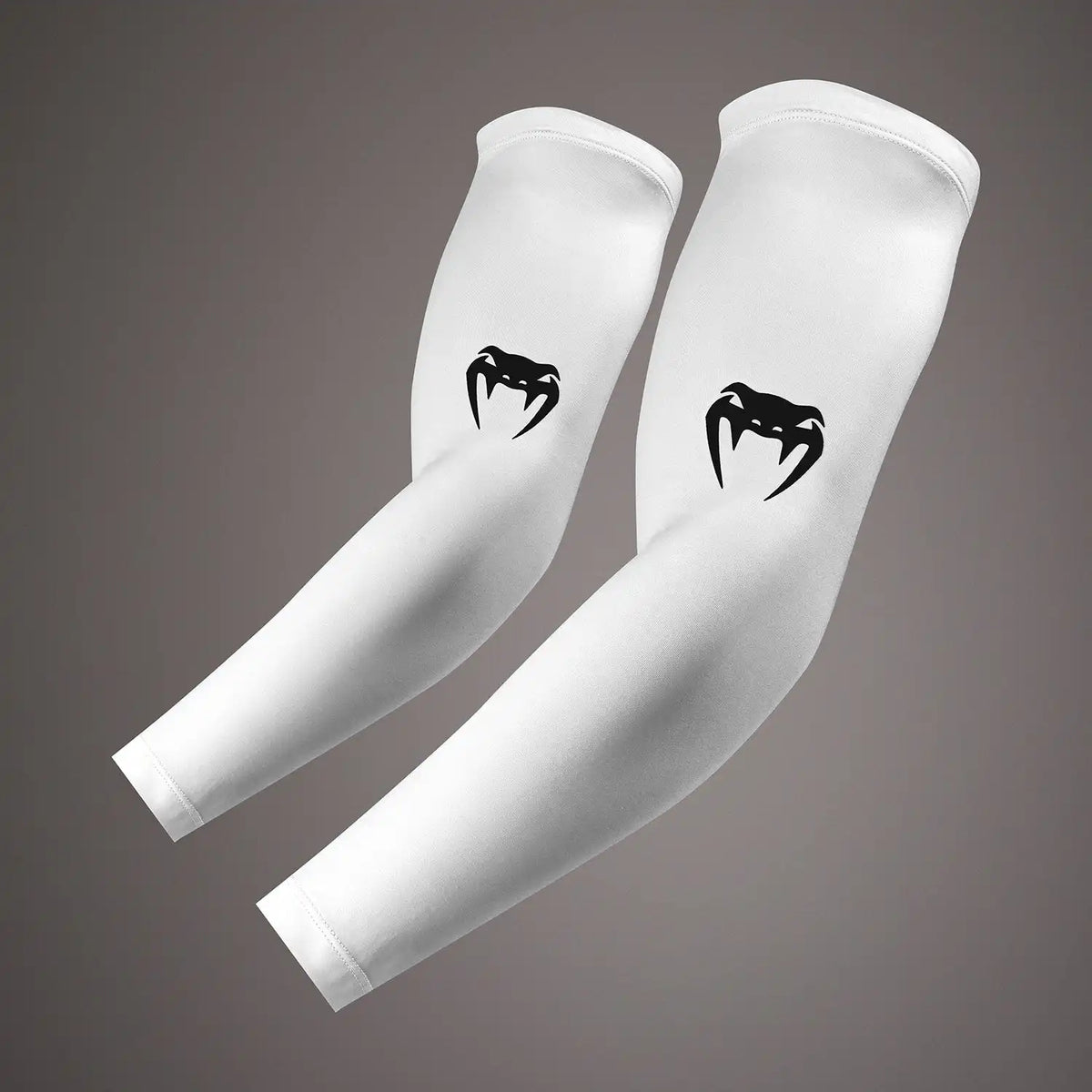 Venum Lineup Arm Sleeves - White/Black
