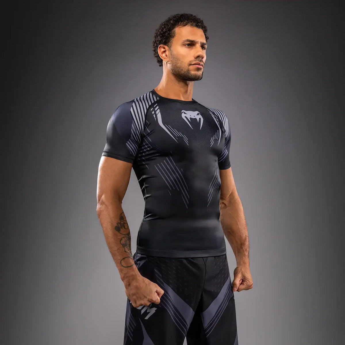Venum No-Gi 6.0 Short Sleeve Rashguard - Black/Grey