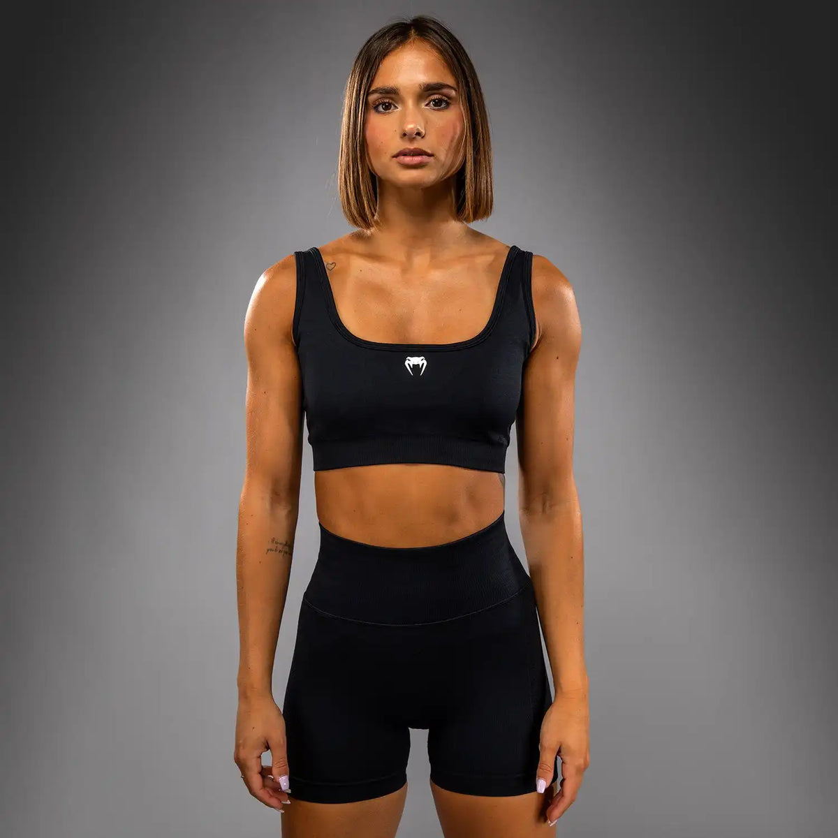 Venum Sculpt Long Sports Bra - Black/White