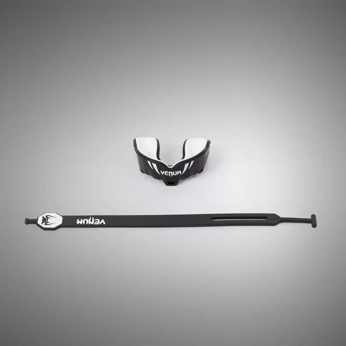 Venum Challenger Kids Mouthguard Strap/Strapless - Black/White