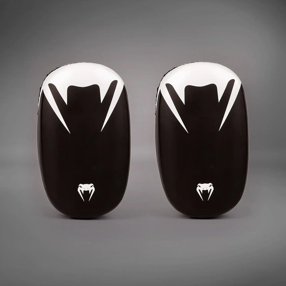 Venum Kick Boxing 2.0 Micro Fiber Paos - Black/White