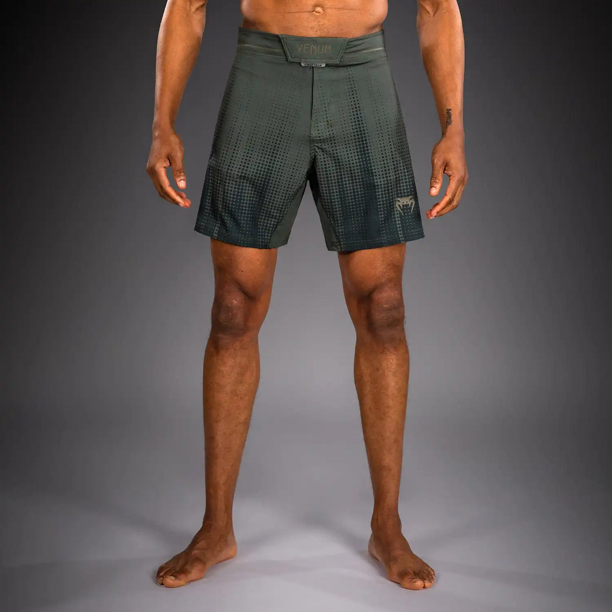 Venum Stealth Fightshorts - Khaki/Dark Green
