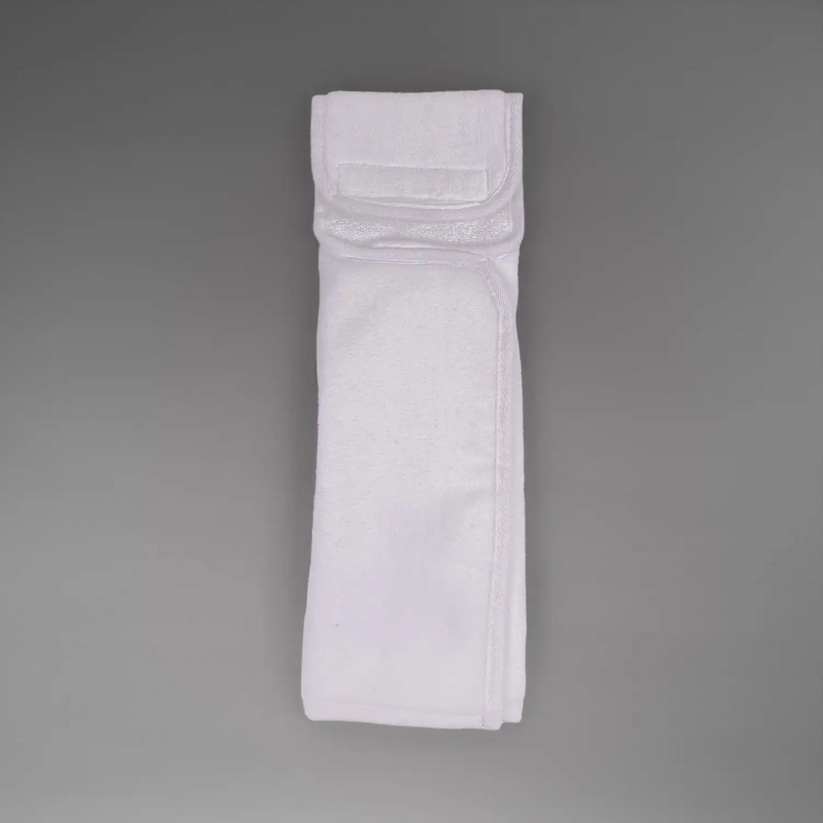 Venum Lineup Football Towel - White/Black