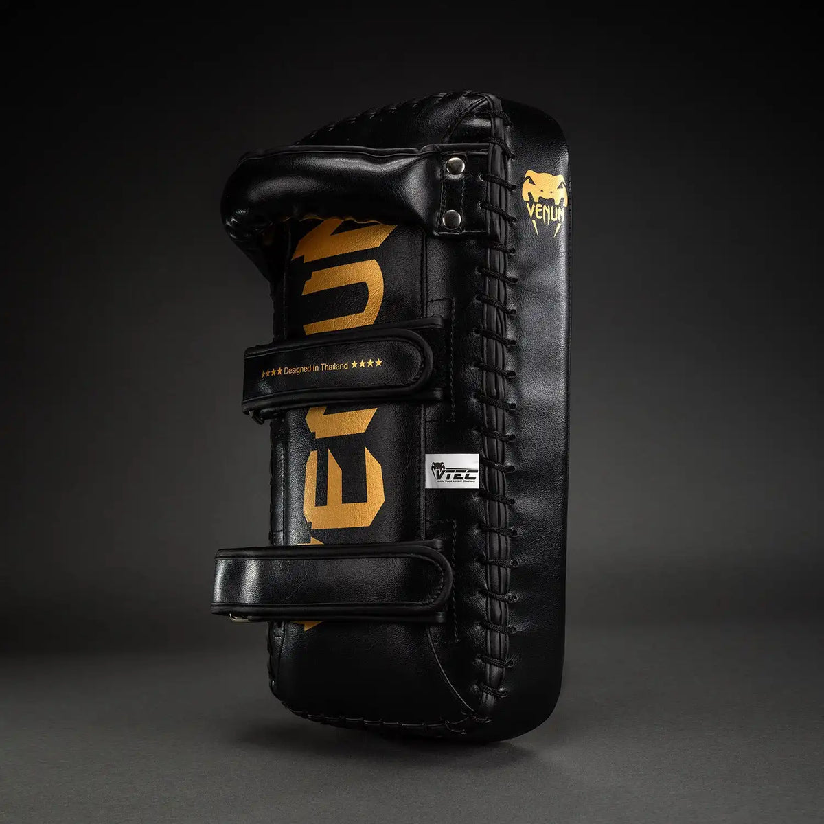 Venum Giant Kick Pads - Black/Gold (Pair)