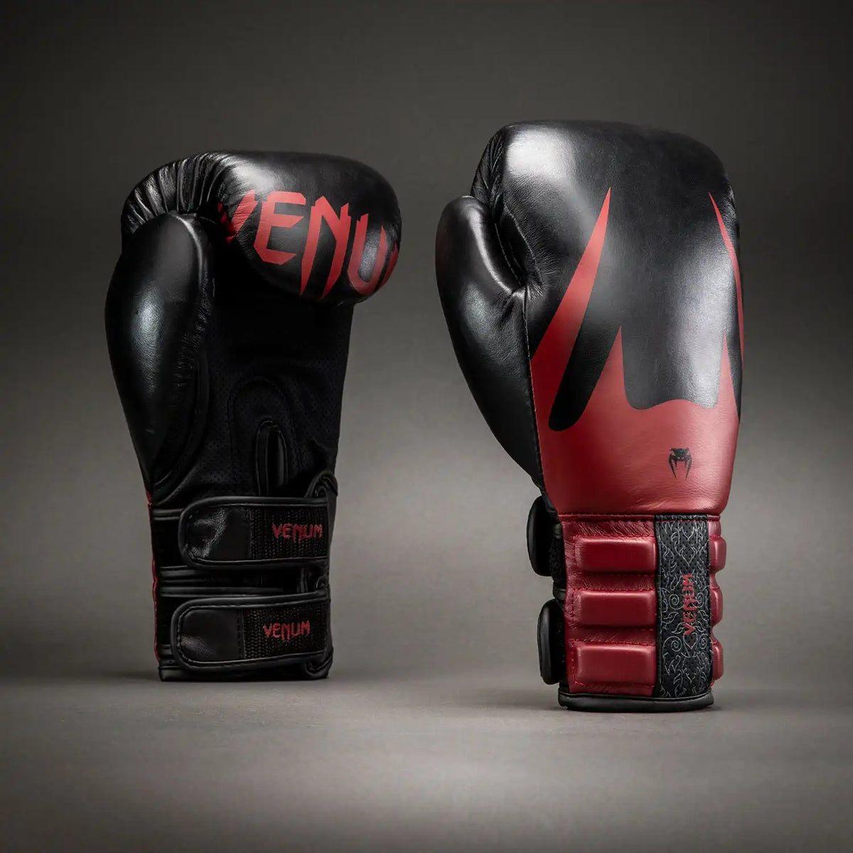 Venum Reverso Boxing Gloves – Black/Red