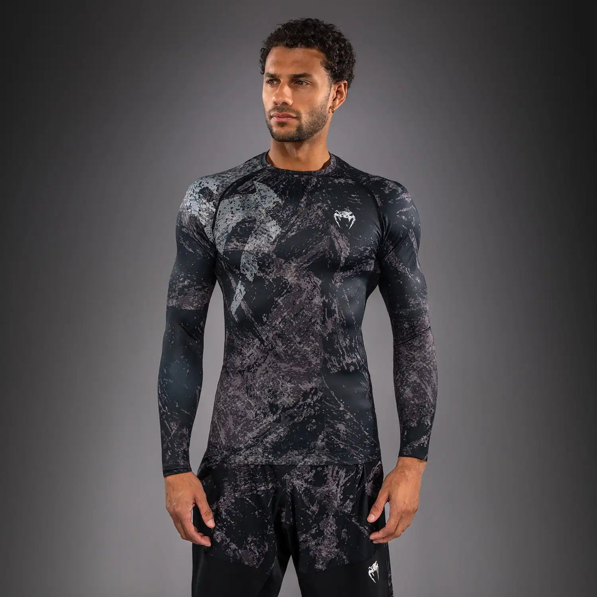 Venum Rage & Workout Long Sleeve Rashguard - Black/Grey